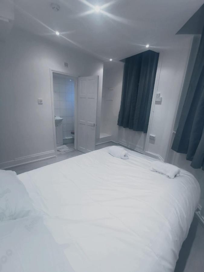 Y2 Guest House London Exterior photo